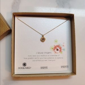 NWT dogeared Rose necklace with “I love mom” card